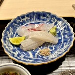 道人 - 淡路島 真鯛 当日〆と淡路島 丸ハゲ 当日〆 のお造り 新潟 藻塩と山葵と醤油と丸ハゲ肝入りポン酢と共に