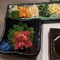 近江うし焼肉 にくTATSU 日本橋室町店 - 