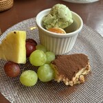 炭と料理とワイン AVANZARE - 