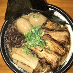 麺屋タカモト - 丼顔