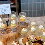 Buffet Restaurant Bridge - 麝香葡萄與桂花的甜品杯