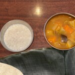 インドダバ - デザート（タピオカ）とサンバル