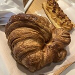 THE CITY BAKERY - ツマのプレッツェルクロワッサン