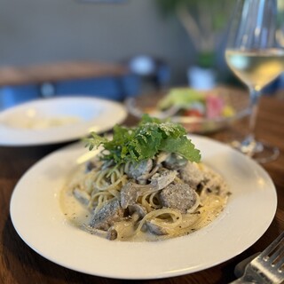 ランチ限定!!日替わり3種のパスタとガレットのセット!!