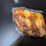 MITAKI PAIN - 4種のチーズフォカッチャ