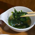 キッチン ブルー グローブ - 具沢山なほうれん草