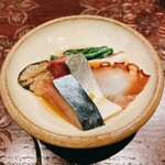 天ぷら たけうち - 対馬のしめ鯖、広島牡蠣のオイル漬け、糸島のタコ