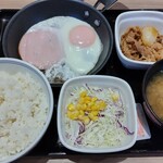 吉野家 13号線秋田川尻若葉町 - 