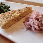トーコーキッチン - イタリアンオムレツ 副菜二品