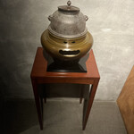 レフェルヴェソンス - 受付付近の窯のディスプレイ