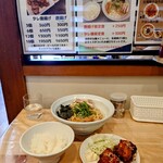 月麺 - 仮設カウンター席にて（笑）