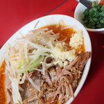 ラーメン二郎 - ラーメン半分＋ニンニク少し＋ＳＫ青ネギ