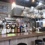 人と木 - カウンター席