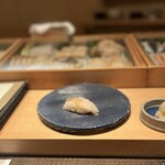 伊勢鮨 - ボタンエビ