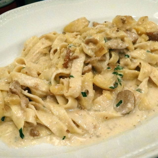 ヴィア・パルテノペ 横浜店