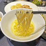 Japanese Soba Noodles 蔦 - 「Japanese Soba Noodles 蔦」の「ツタノカオリ」を「らぁ麺屋 飯田商店」の塩味スープでいただく「つけSoba ツタノカオリ」