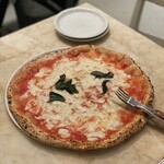 アンティーカ・ピッツェリア・ダ・ミケーレ 恵比寿 - マルゲリータ