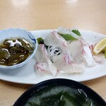 活魚料理 びんび家 - 鯛の刺身定食