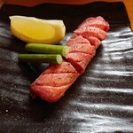 炭火焼肉 とみや - 特選タン