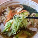 はしもとや - このお店のラーメンはすべてクロレラ麺を使っています