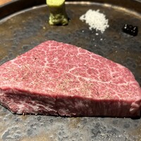 和牛とタン 焼肉 とみ 新橋本店 - 