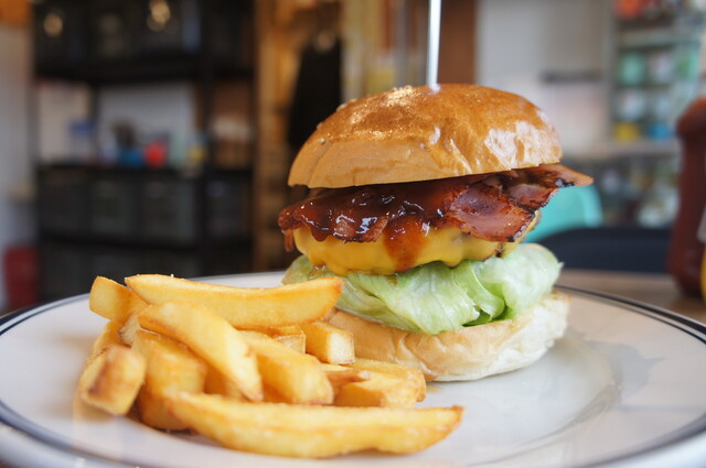 ハンバーガーショップスズキ - 熊谷/ハンバーガー | 食べログ