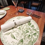 ラ・フォルム ド エテルニテ - サービスプレート