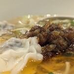 七席中華 コバコ - 海老、玉ねぎ、ニンニク  を炒めたトッピング