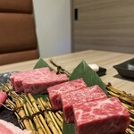 近江うし 焼肉 にくTATSU - 