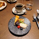 New American Dining GOTTA - 