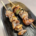 焼鳥 さかえ - やきとん、ナンコツ、シロ。