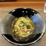 今石飯店 涼華 - 汁そば。最後はやっぱり汁そばを頂けます。