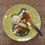今石飯店 涼華 - すじこと烏賊、穴子の湯切り、海月と蒸し鶏の棒棒鶏。すじこと烏賊の組み合わせは特に美味しい。