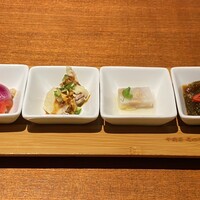 老四川 飄香小院 - 本日の前菜4種盛り 老四川 飄香小院 - 本日の前菜4種盛り