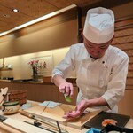 鮨みなと - にしんにすだちを搾ってくれます。