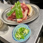 新鮮ホルモン酒場 ごっつ 天満本店 - 和牛くず