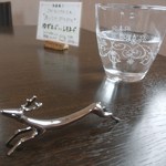 ラファミーユスユクル - グラスとフォーク置きも美しいですね(2014.02)