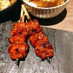 吟味シテ醸ス - ぷりぷりのレバー。火入れ最高状態で提供