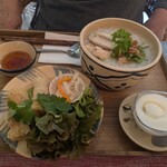 イエ トゥーン - 