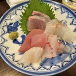 金町製麺 - 刺身盛り合わせ