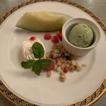 鉄板焼 みや美 - デザートのピスタチオアイス