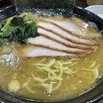 ラーメン 杉田家 - チャーシューメン中盛