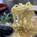 ラーメン 杉田家 - 麺リフト