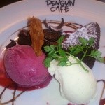 ペンギン カフェ - ケーキとジェラード