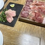 ル バー ラヴァン サンカンドゥ アザブ トウキョウ - 