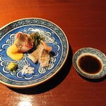 隠れ家愉膳 亥の子 - 山葵・塩・醤油まで美味しい刺身