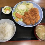 佐幸精肉食堂 - 