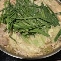 博多もつ鍋 やま中 赤坂店 - みそもつ鍋