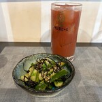 食っきんぐ Misa - トマトハイ・たたききゅうりのこんぶ和え