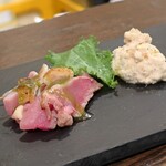 トリワイン ＰＩＫＯＳＨＨＨＵ - ももタタキ青ネギソース、奈良漬けとクリームチーズの洋風おから